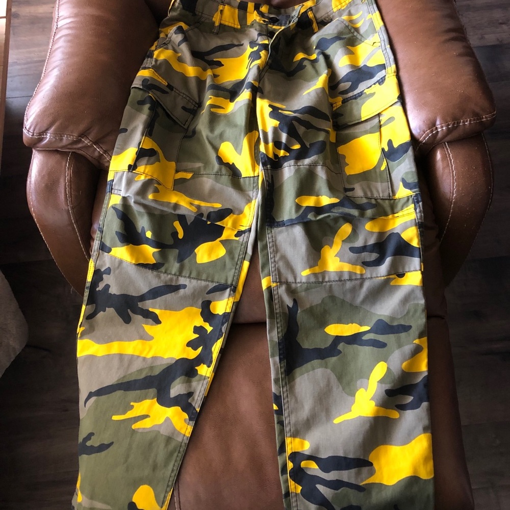 Camo pants
